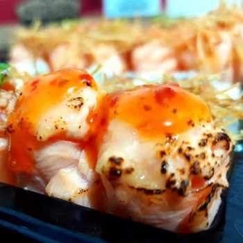 dyo_salmao_com_queijo_brie_e_geleia_de_pimenta